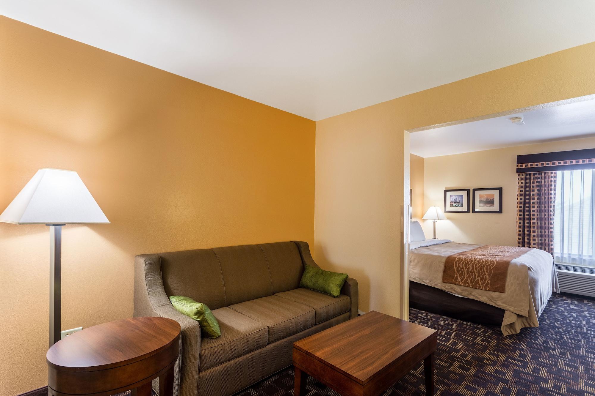 Comfort Inn & Suites North Aurora - Naperville Exterior photo