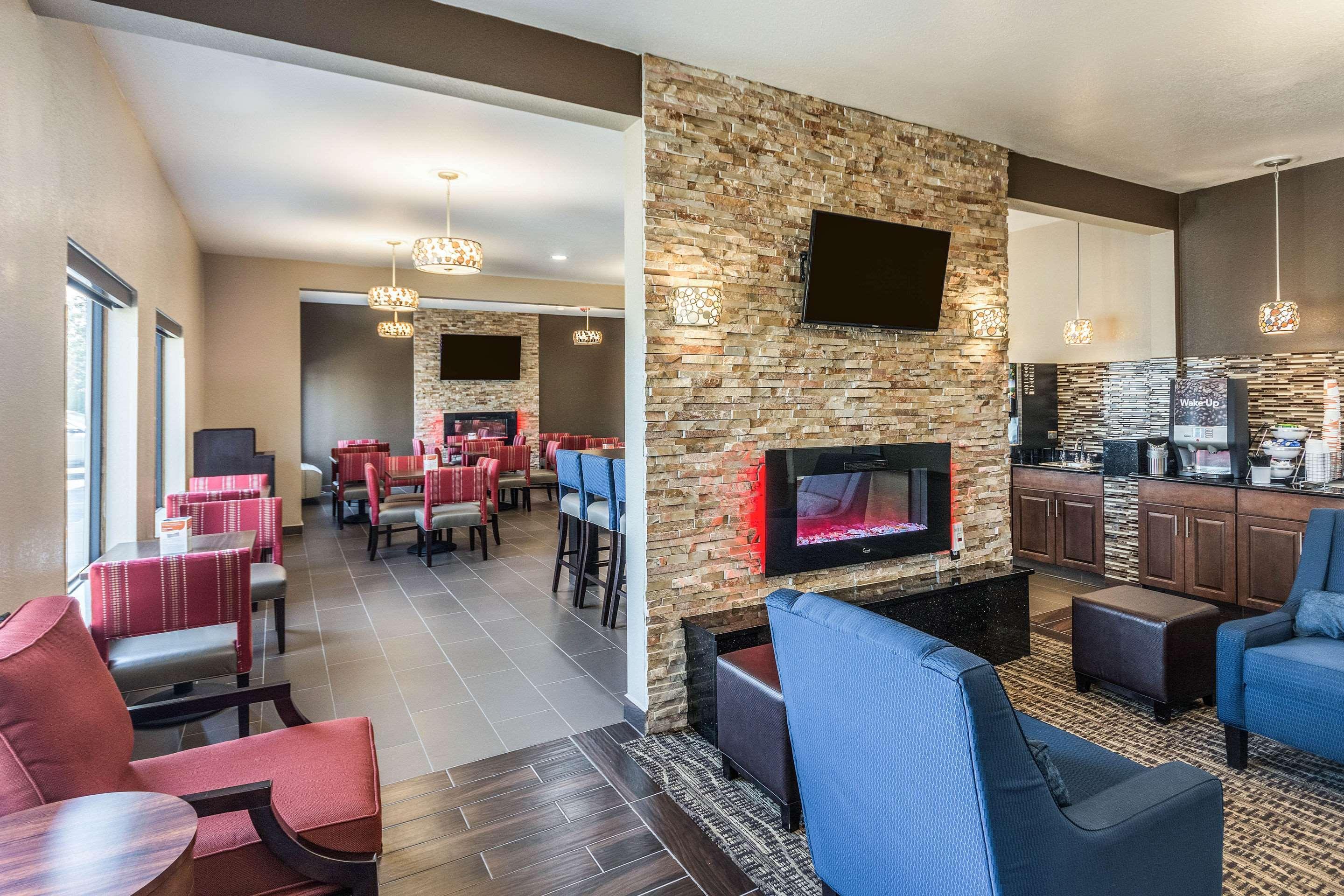 Comfort Inn & Suites North Aurora - Naperville Exterior photo